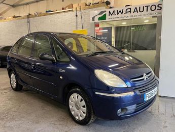 Citroen Xsara Picasso 1.6i 16V Exclusive MPV 5dr Petrol Manual (172 g/km, 110 bhp)