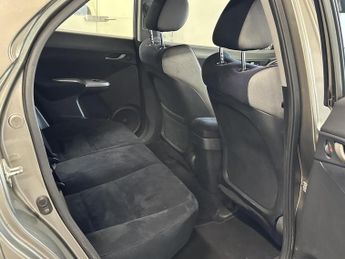 Volkswagen Tiguan 2.0 TDI R-Line SUV 5dr Diesel DSG 4Motion Euro 6 (s/s) (150 ps)