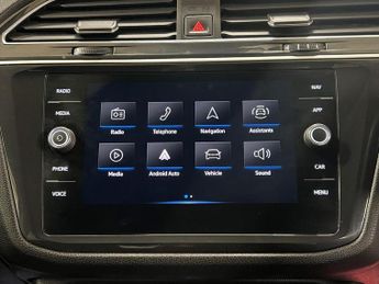 Volkswagen Tiguan Allspace 1.5 TSI Life SUV 5dr Petrol DSG Euro 6 (s/s) (150 ps)