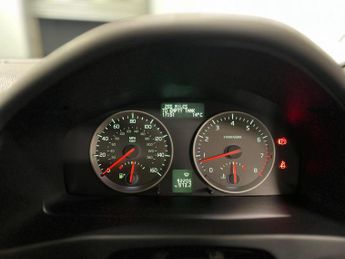 Volvo S40 1.8 SE Saloon 4dr Petrol Manual (187 g/km, 125 bhp)