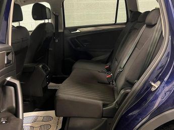 Volkswagen Tiguan Allspace 1.5 TSI Life SUV 5dr Petrol DSG Euro 6 (s/s) (150 ps)