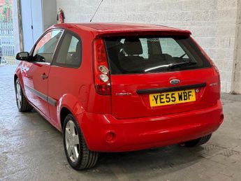 Ford Fiesta 1.25 Zetec Climate Hatchback 3dr Petrol Manual (147 g/km, 74 bhp