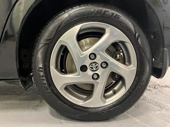 Toyota Yaris 1.5 VVT-h Icon Hatchback 5dr Petrol Hybrid E-CVT Euro 6 (101 ps)