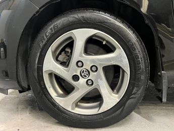 Toyota Yaris 1.5 VVT-h Icon Hatchback 5dr Petrol Hybrid E-CVT Euro 6 (101 ps)