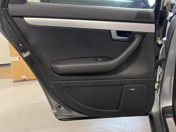 Audi A4 Avant 1.9 TDI SE Estate 5dr Diesel Manual (157 g/km, 113 bhp)