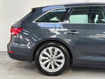 Audi A4 Avant 2.0 TDI ultra SE S Tronic Euro 6 (s/s) 5dr