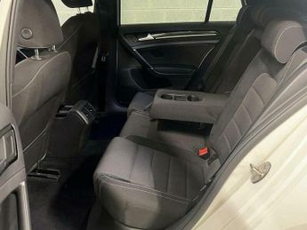 Volkswagen Golf 2.0 TSI R Hatchback 5dr Petrol DSG 4Motion Euro 6 (s/s) (300 ps)