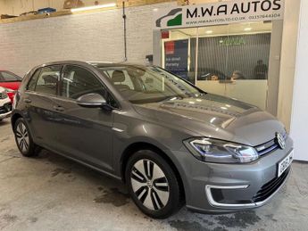 Volkswagen Golf 35.8kWh e-Golf Hatchback 5dr Electric Auto (136 ps)