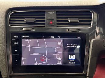 Volkswagen e-Golf 35.8kWh e-Golf Hatchback 5dr Electric Auto (136 ps)