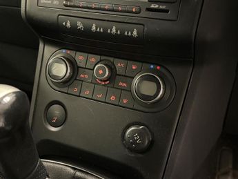 Peugeot 3008 1.6 THP Allure SUV 5dr Petrol EAT Euro 6 (s/s) (165 ps)