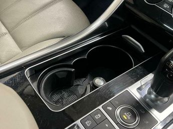 Land Rover Range Rover Sport 3.0 SD V6 Autobiography Dynamic SUV 5dr Diesel Auto 4WD Euro 6 (