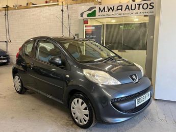 Peugeot 107 1.0 12V Urban Move Hatchback 3dr Petrol Manual Euro 4 (68 ps)