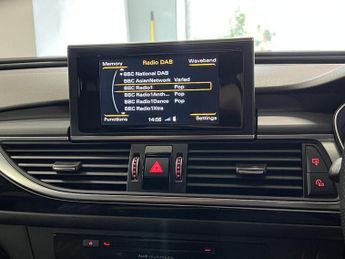 Audi A6 Avant 2.0 TDI ultra Black Edition Estate 5dr Diesel S Tronic Euro 6 (s