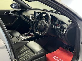 Audi A6 Avant 2.0 TDI ultra Black Edition Estate 5dr Diesel S Tronic Euro 6 (s