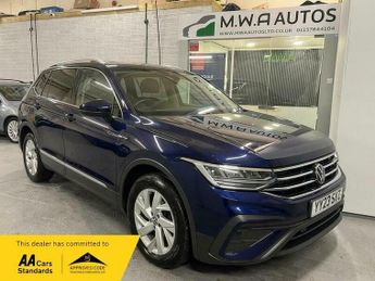 Volkswagen Tiguan Allspace 1.5 TSI Life SUV 5dr Petrol DSG Euro 6 (s/s) (150 ps)