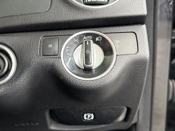 Mercedes-Benz C Class 2.1 C220 CDI AMG Sport Plus Saloon 4dr Diesel G-Tronic+ Euro 5 (