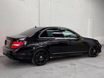 Mercedes-Benz C Class 2.1 C220 CDI AMG Sport Plus Saloon 4dr Diesel G-Tronic+ Euro 5 (