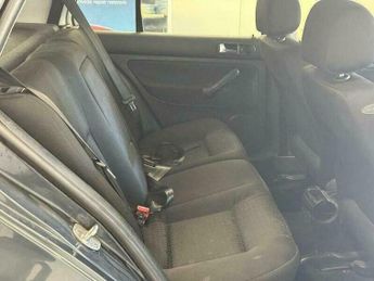 Volkswagen Golf 1.4 S Hatchback 5dr Petrol Manual (163 g/km, 75 bhp)