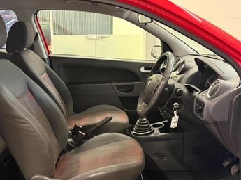 Ford Fiesta 1.25 Zetec Climate Hatchback 3dr Petrol Manual (147 g/km, 74 bhp