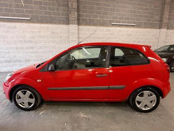 Ford Fiesta 1.25 Zetec Climate Hatchback 3dr Petrol Manual (147 g/km, 74 bhp