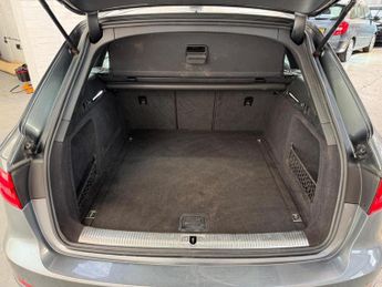 Audi A4 Avant 2.0 TDI ultra S line S Tronic Euro 6 (s/s) 5dr