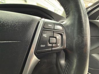 Volvo V40 Cross Country 1.6 D2 Lux Powershift Euro 5 (s/s) 5dr