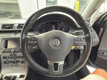 Volkswagen Passat 1.6 TDI BlueMotion Tech Executive Euro 5 (s/s) 5dr