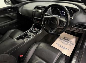 Jaguar Xe R-sport Auto Black Pack