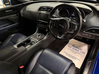 Jaguar Xe R-sport Auto Black Pack