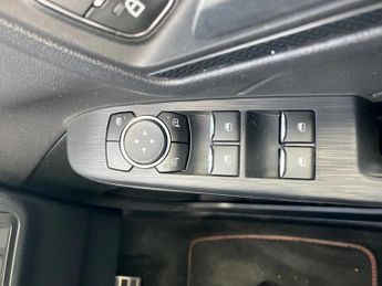 Ford Kuga 2.5 EcoBoost Duratec 14.4kWh ST-Line SUV 5dr Petrol Plug-in Hybr