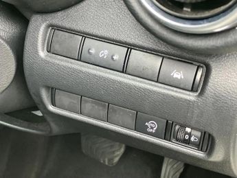 Nissan Juke 1.0 DiG-T 114 N-Connecta 5dr DCT