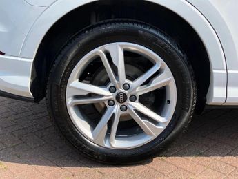 Audi Q3 35 TDI S Line 5dr S Tronic
