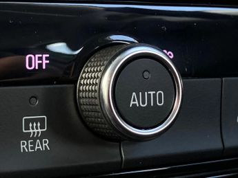 Vauxhall Mokka 100kW Design 50kWh 5dr Auto