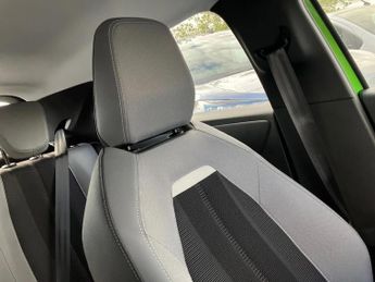 Vauxhall Mokka 100kW Design 50kWh 5dr Auto