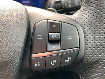 Ford Puma 1.0 EcoBoost Hybr mHEV 155 ST-Line Vignale 5dr DCT