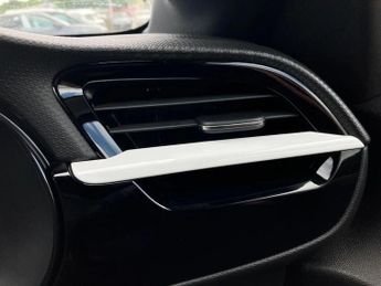 Vauxhall Corsa 100kW Yes 50kWh 5dr Auto
