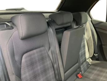 Volkswagen Golf 2.0 TDI 200 GTD 5dr DSG