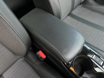 Peugeot 208 100kW Allure Premium + 50kWh 5dr Auto