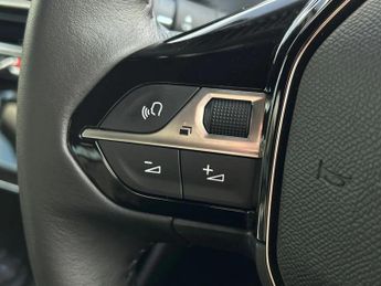 Peugeot 2008 100kW Allure 50kWh 5dr Auto