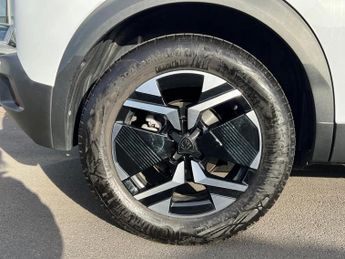 Peugeot 2008 100kW Allure 50kWh 5dr Auto