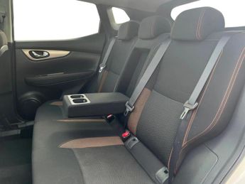 Nissan Qashqai 1.3 DiG-T N-Motion 5dr