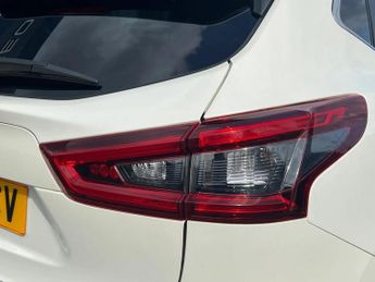 Nissan Qashqai 1.3 DiG-T N-Motion 5dr