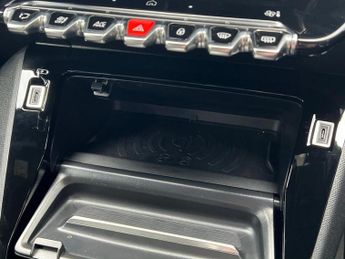 Peugeot 2008 115kW GT 54kWh 5dr Auto