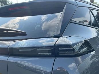 Peugeot 2008 1.2 Hybrid 136 Allure 5dr e-DSC6