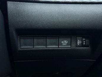Peugeot 2008 1.2 Hybrid 136 Allure 5dr e-DSC6
