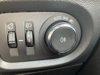 Vauxhall Corsa 100kW Yes 50kWh 5dr Auto