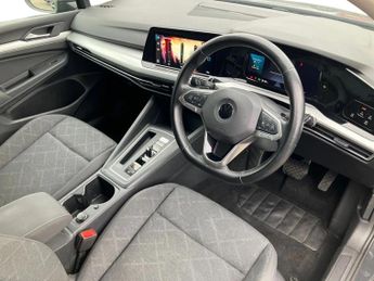 Volkswagen Golf 1.5 eTSI 150 Life 5dr DSG