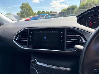 Peugeot 308 1.5 BlueHDi Allure 5dr EAT8