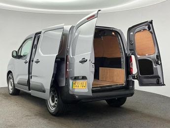 Vauxhall Combo Cargo 2300 100kW Dynamic 50kWh H1 Van Auto