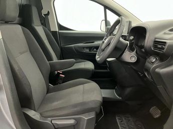 Vauxhall Combo Cargo 2300 100kW Dynamic 50kWh H1 Van Auto